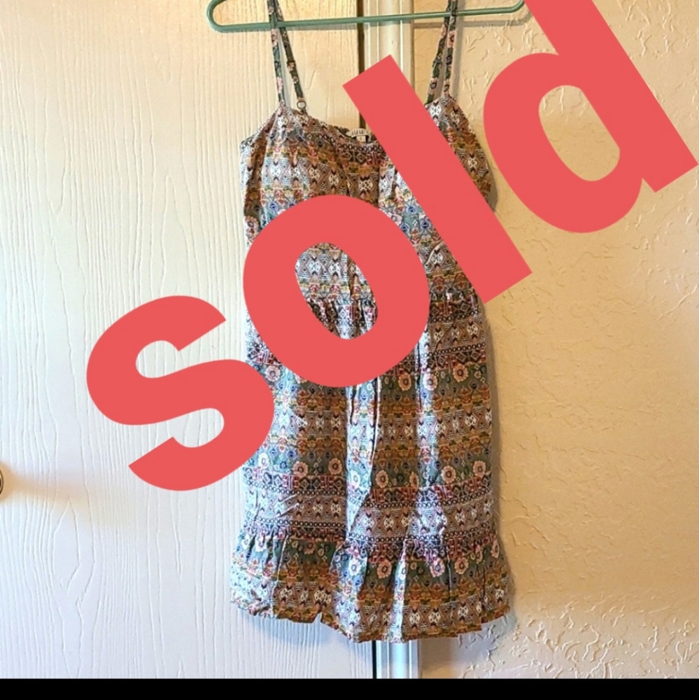 Large sleeveless dress bundle
